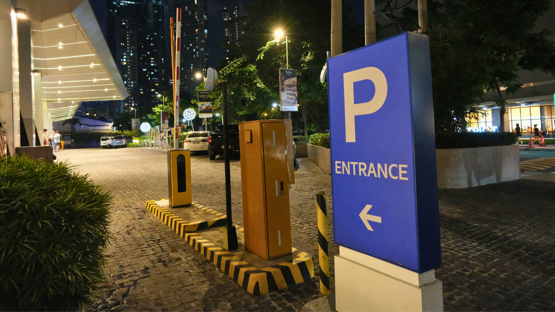 Building parking garage entrance